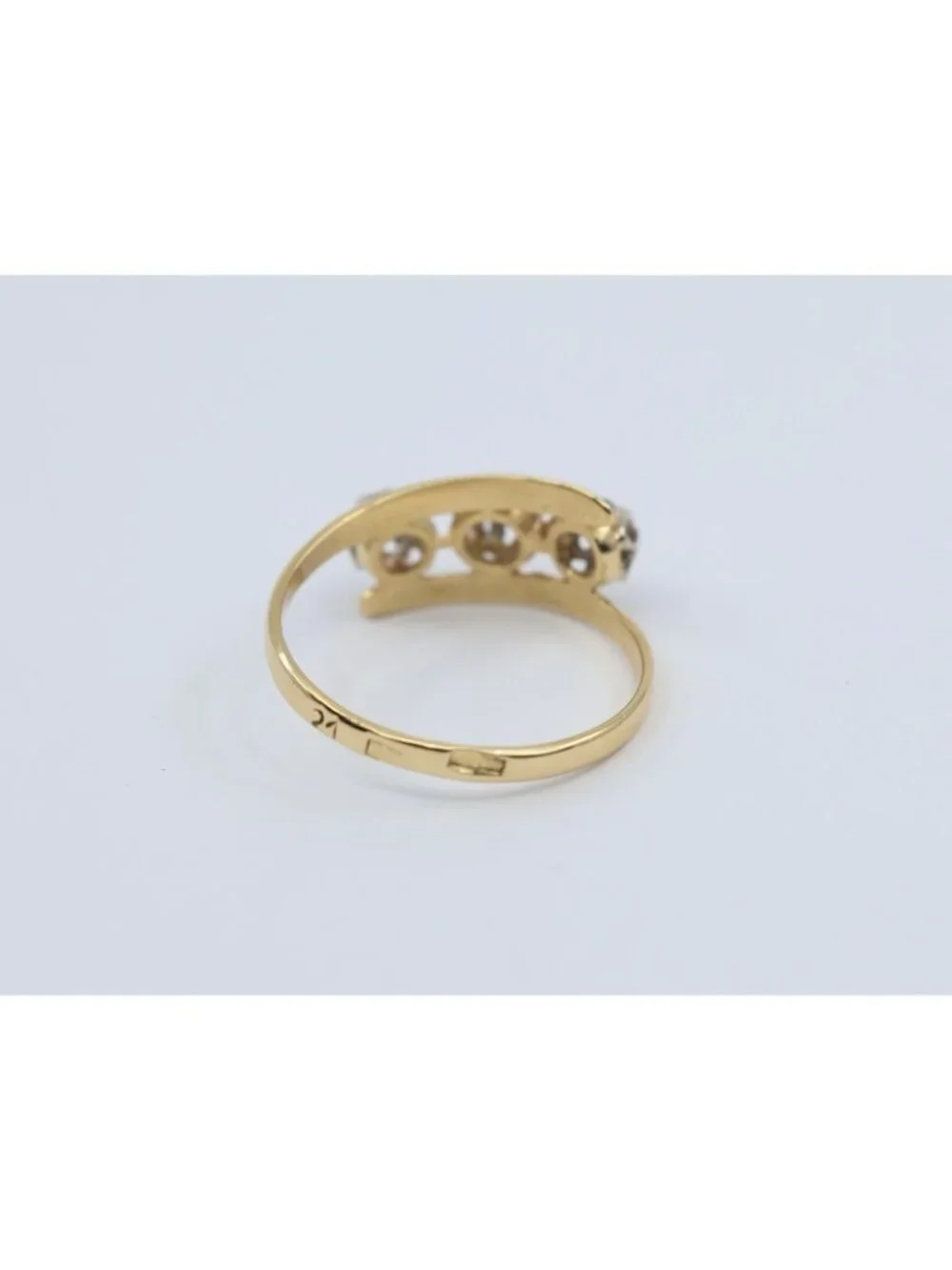 Unique 18K Two Tone Multi Color Gold Designer 3 Stone Diamond Ring - Size 7.50
